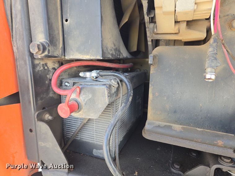 image for item ND9397 2002 JLG 600SJ boom lift