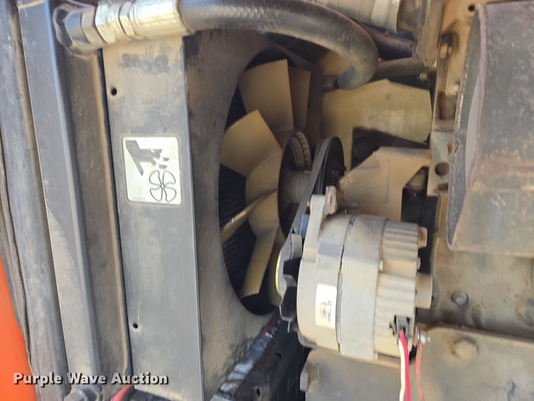 image for item ND9397 2002 JLG 600SJ boom lift