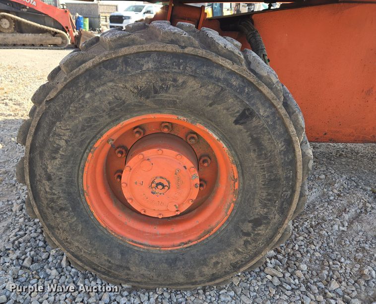 image for item ND9397 2002 JLG 600SJ boom lift