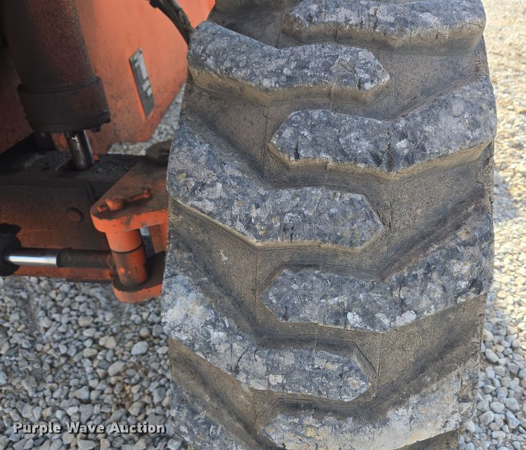 image for item ND9397 2002 JLG 600SJ boom lift