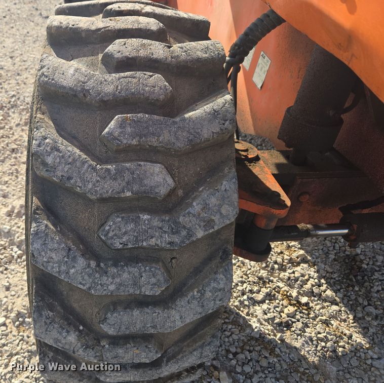 image for item ND9397 2002 JLG 600SJ boom lift