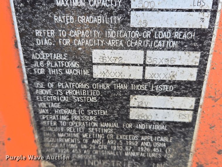 image for item ND9397 2002 JLG 600SJ boom lift