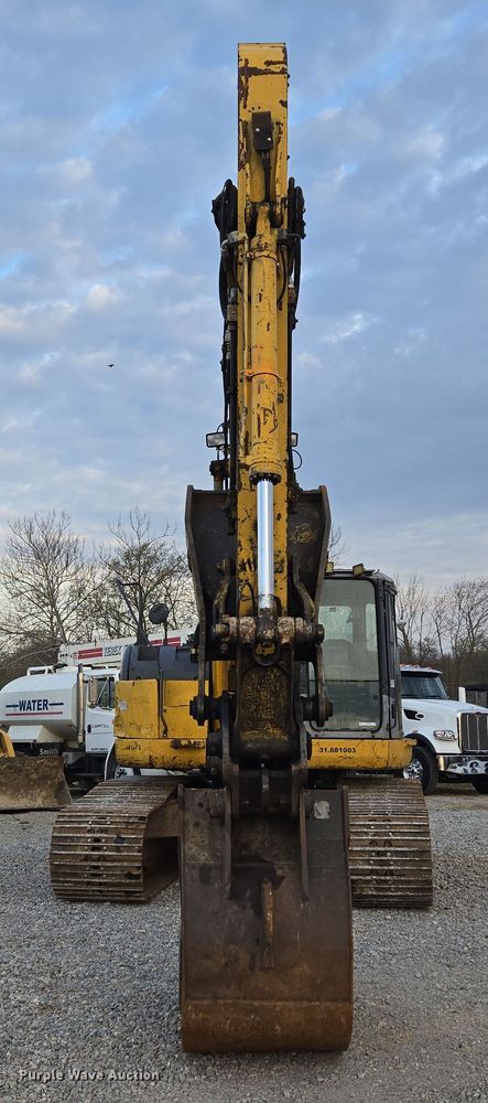 image for item ND9400 2010 Komatsu PC228USLC-3E0 excavator