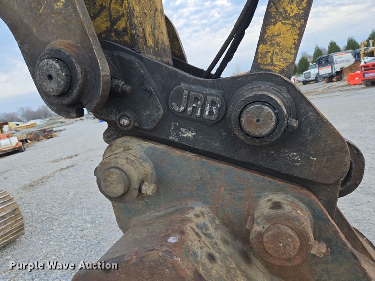 image for item ND9400 2010 Komatsu PC228USLC-3E0 excavator