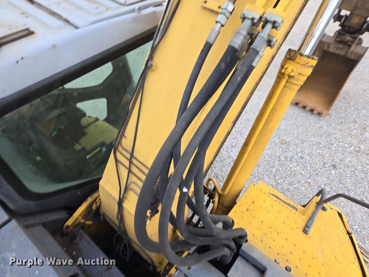 image for item ND9400 2010 Komatsu PC228USLC-3E0 excavator