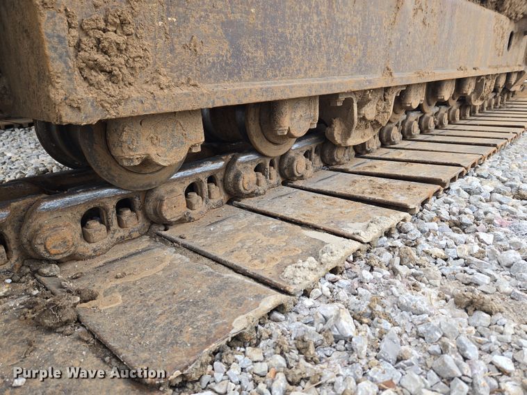 image for item ND9400 2010 Komatsu PC228USLC-3E0 excavator