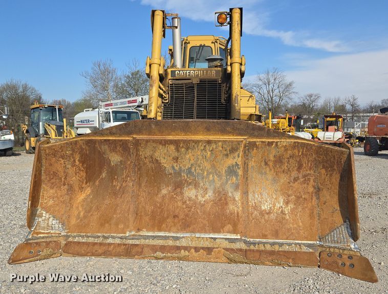 image for item ND9401 1993 Caterpillar D8N dozer