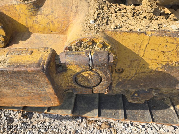 image for item ND9401 1993 Caterpillar D8N dozer