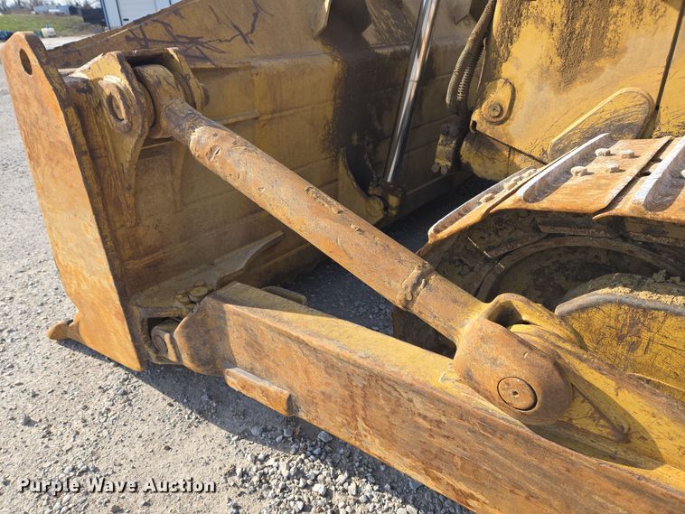image for item ND9401 1993 Caterpillar D8N dozer
