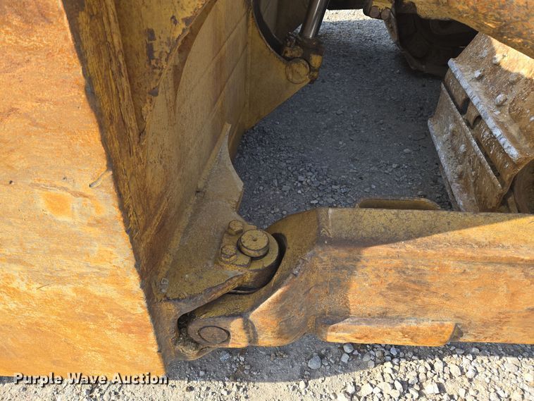 image for item ND9401 1993 Caterpillar D8N dozer