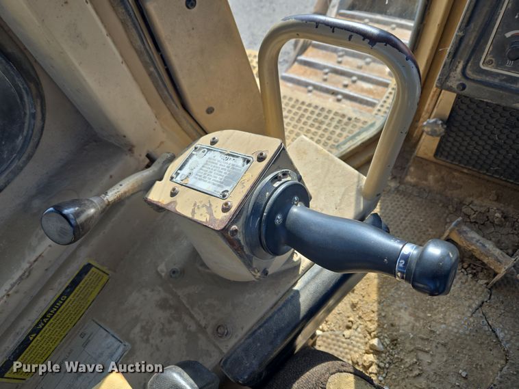 image for item ND9401 1993 Caterpillar D8N dozer