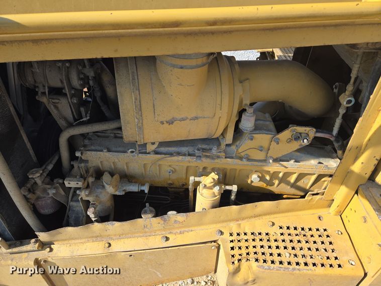 image for item ND9401 1993 Caterpillar D8N dozer