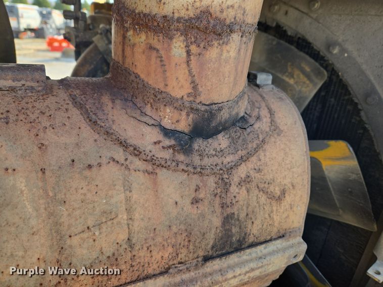 image for item ND9401 1993 Caterpillar D8N dozer