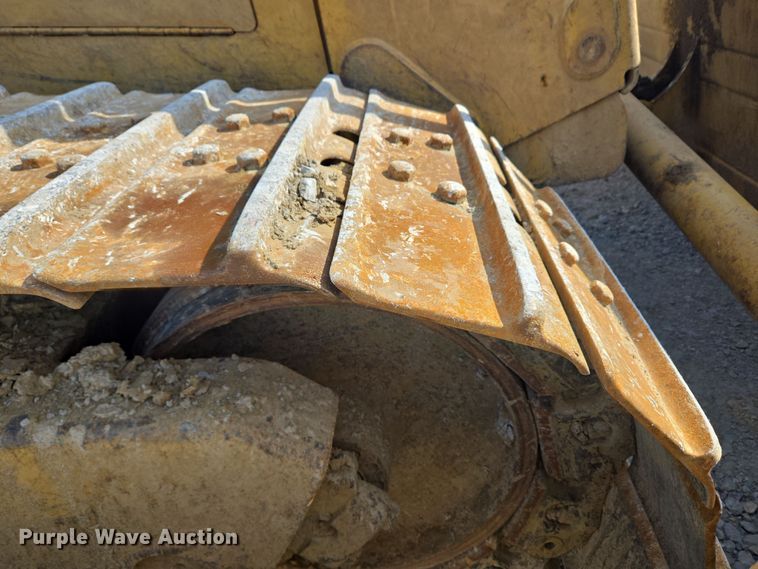 image for item ND9401 1993 Caterpillar D8N dozer