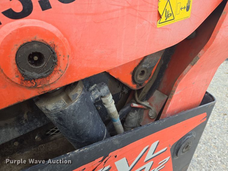 image for item ND9402 Kubota SVL90-2 skid steer loader