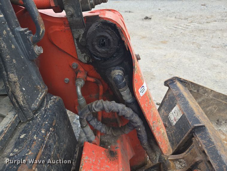 image for item ND9402 Kubota SVL90-2 skid steer loader