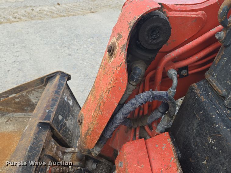 image for item ND9402 Kubota SVL90-2 skid steer loader