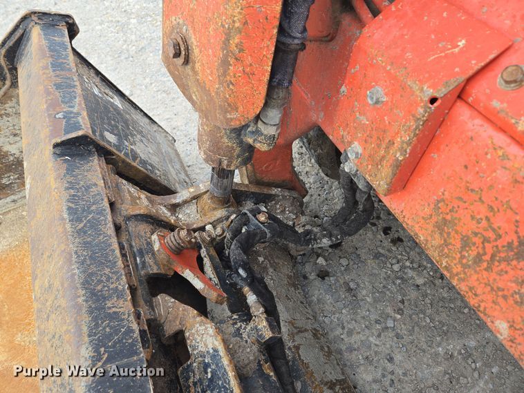 image for item ND9402 Kubota SVL90-2 skid steer loader