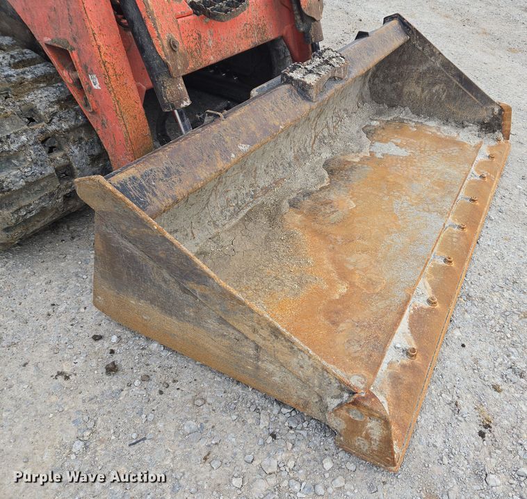 image for item ND9402 Kubota SVL90-2 skid steer loader