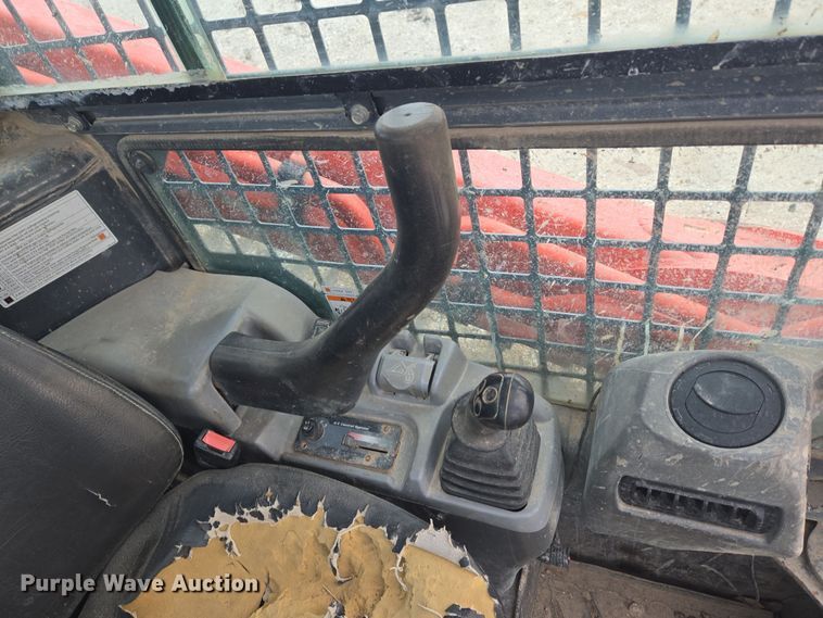 image for item ND9402 Kubota SVL90-2 skid steer loader