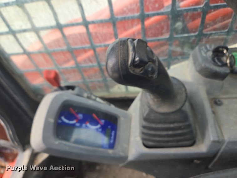 image for item ND9402 Kubota SVL90-2 skid steer loader