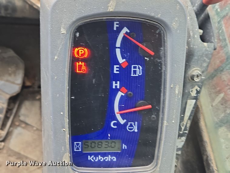 image for item ND9402 Kubota SVL90-2 skid steer loader