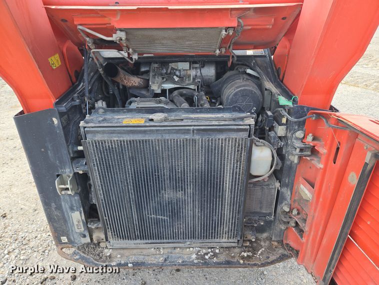 image for item ND9402 Kubota SVL90-2 skid steer loader