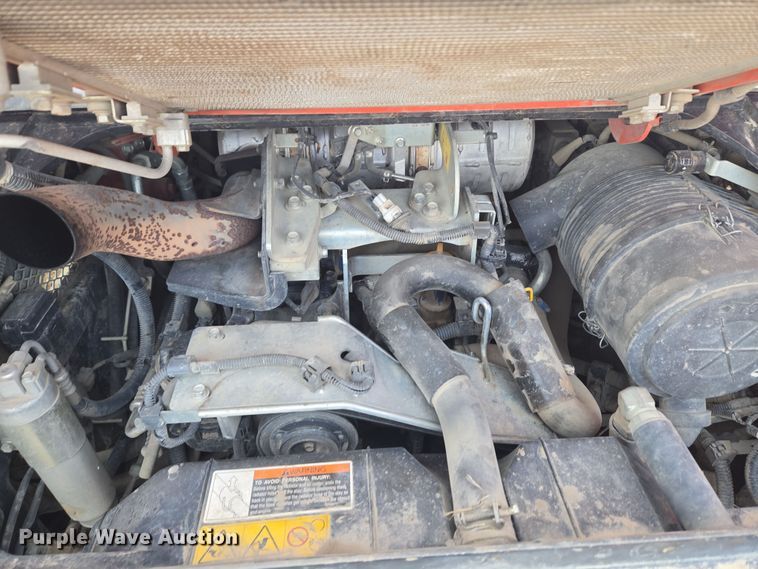 image for item ND9402 Kubota SVL90-2 skid steer loader