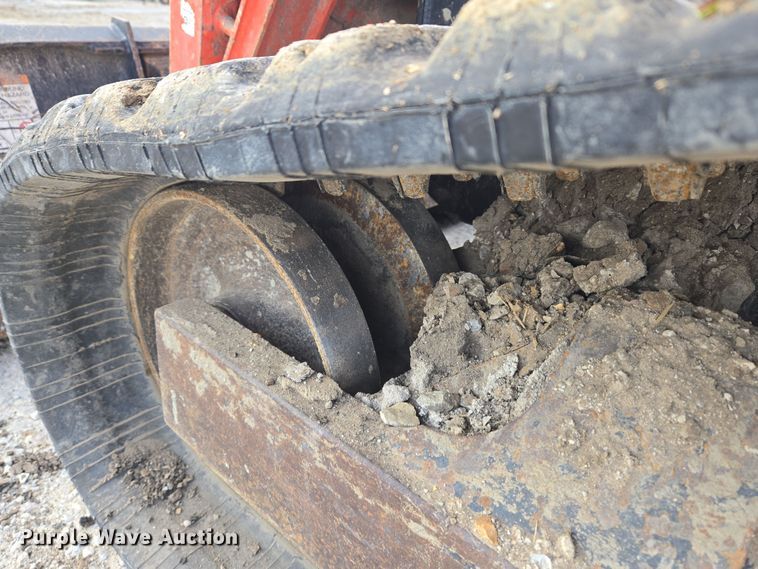 image for item ND9402 Kubota SVL90-2 skid steer loader