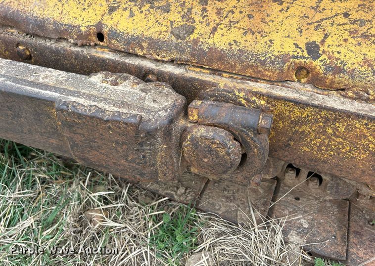 image for item ND9406 Caterpillar D6 dozer