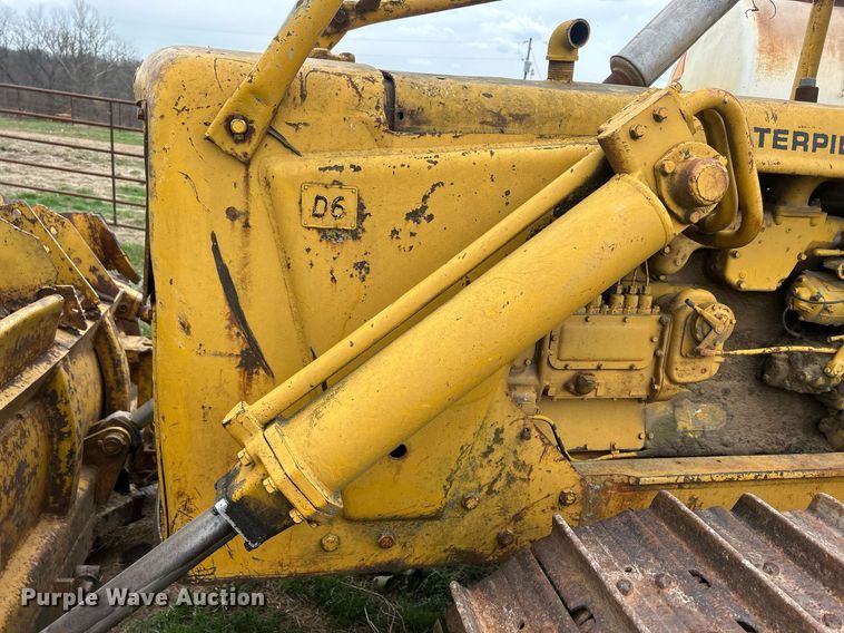 image for item ND9406 Caterpillar D6 dozer