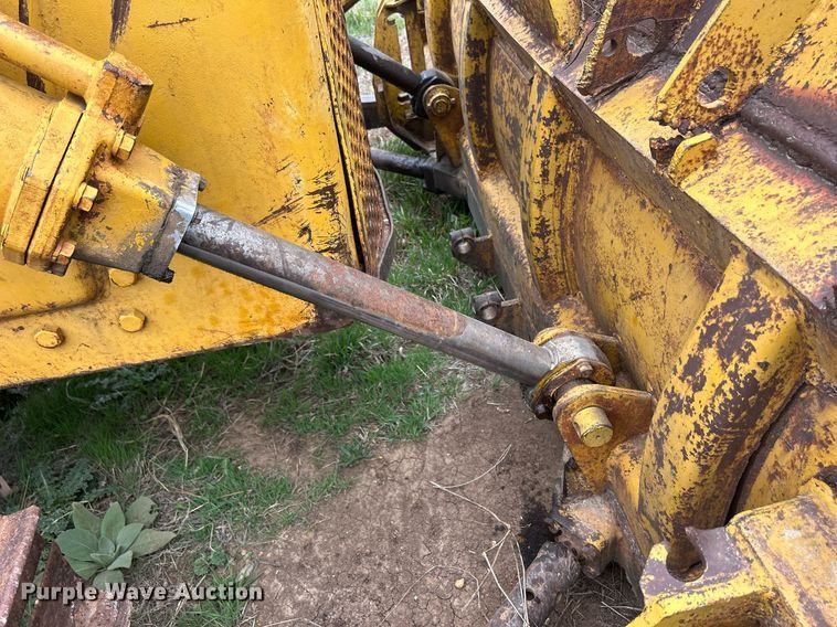 image for item ND9406 Caterpillar D6 dozer