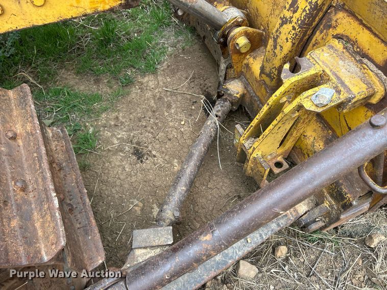 image for item ND9406 Caterpillar D6 dozer