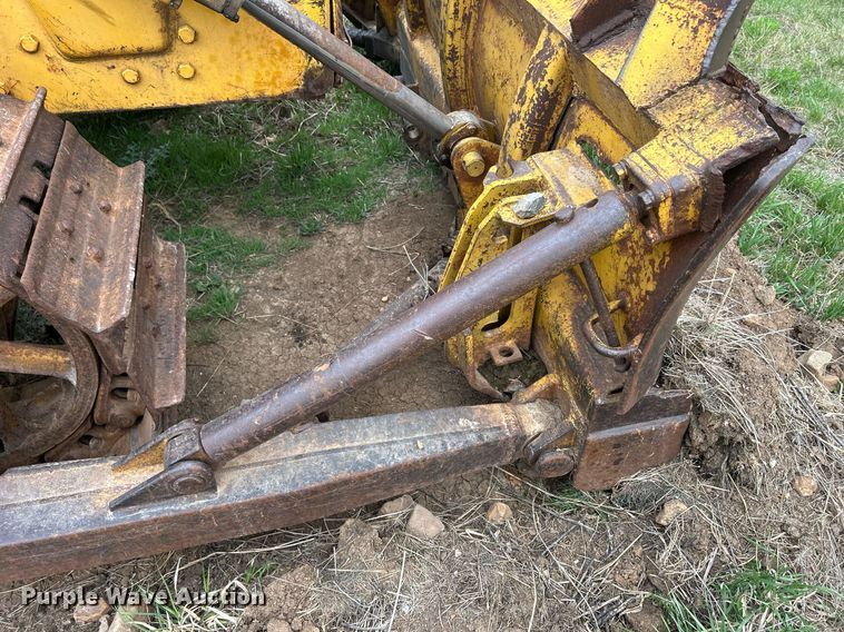 image for item ND9406 Caterpillar D6 dozer