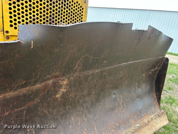 image for item ND9406 Caterpillar D6 dozer