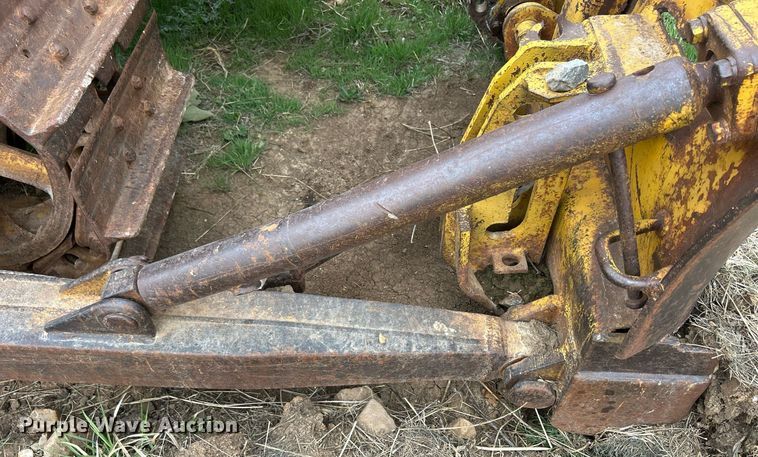 image for item ND9406 Caterpillar D6 dozer