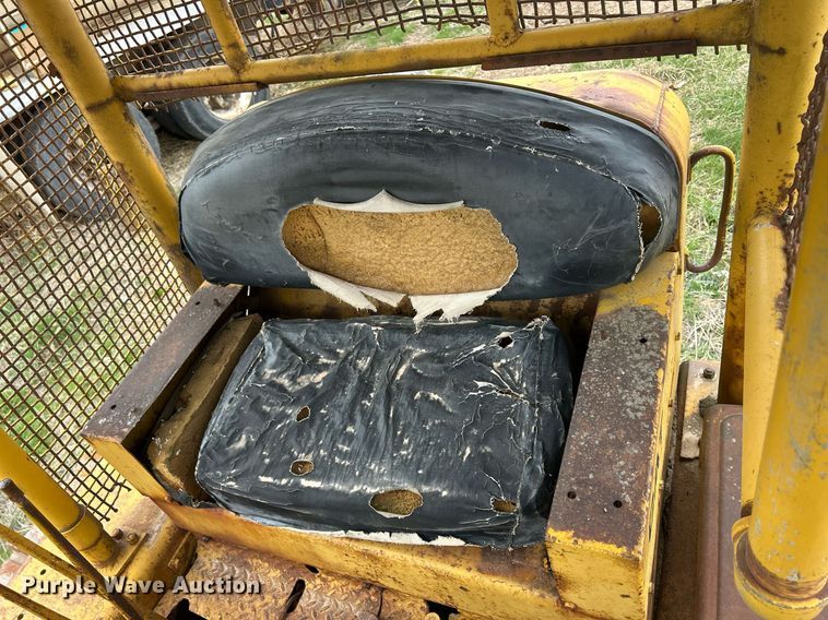 image for item ND9406 Caterpillar D6 dozer