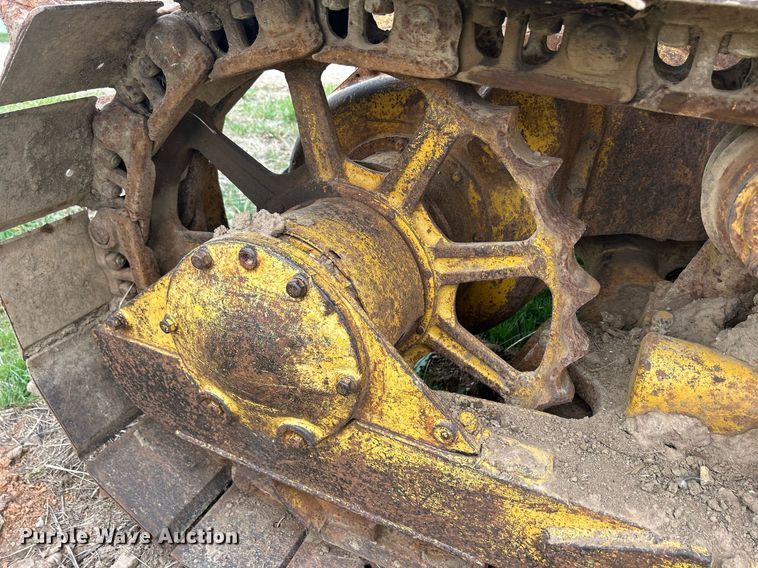 image for item ND9406 Caterpillar D6 dozer