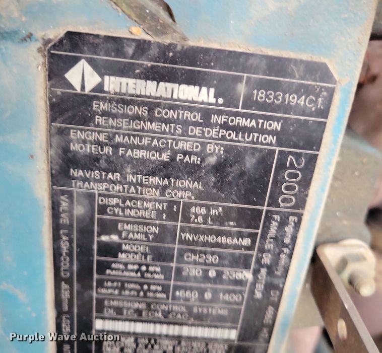 image for item NV9761 2001 International 4900 forestry bucket truck