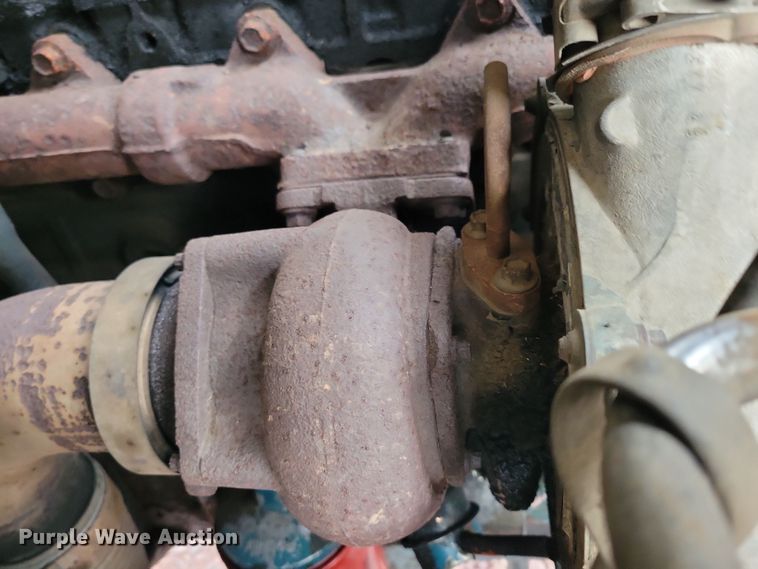 image for item NV9761 2001 International 4900 forestry bucket truck