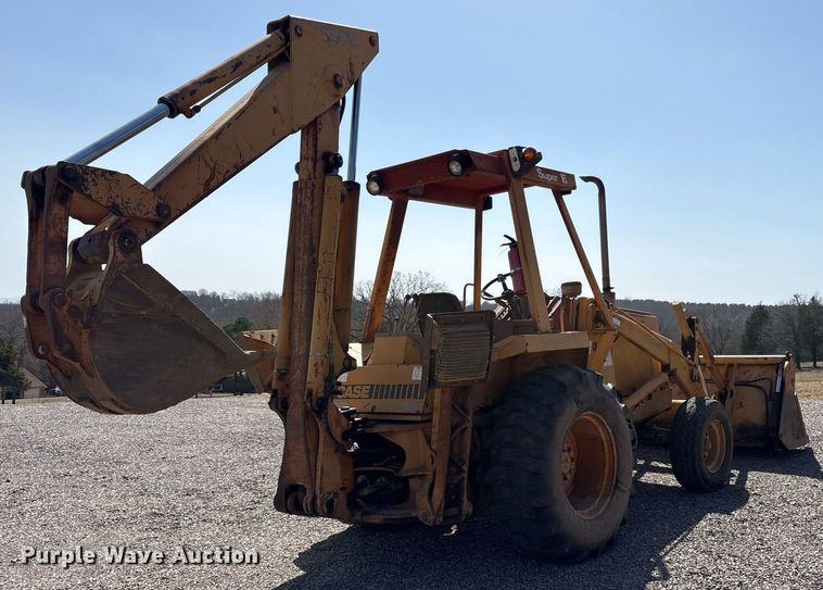 image for item OB9461 1986 Case 580 Super E backhoe