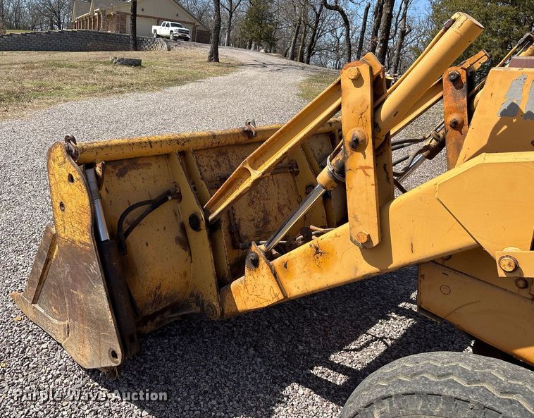 image for item OB9461 1986 Case 580 Super E backhoe