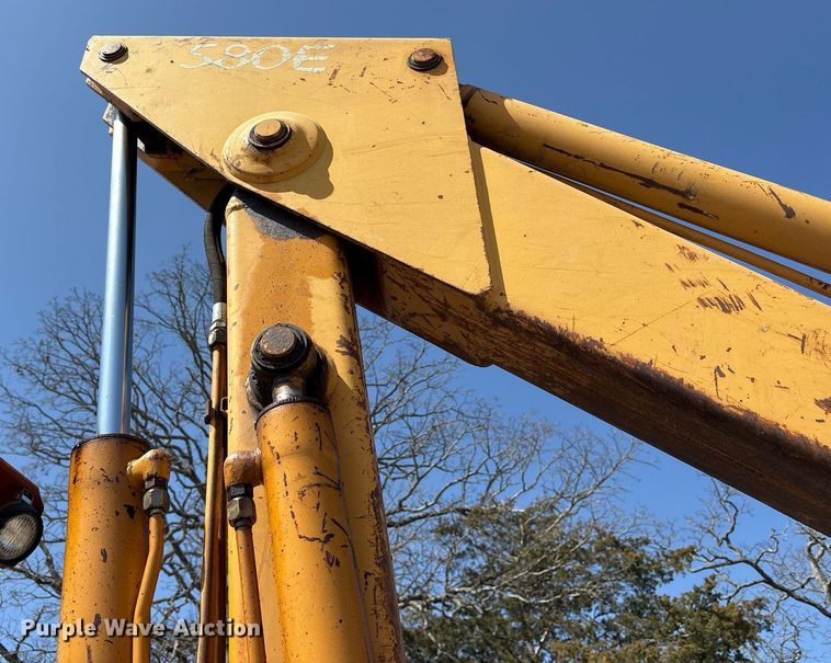 image for item OB9461 1986 Case 580 Super E backhoe