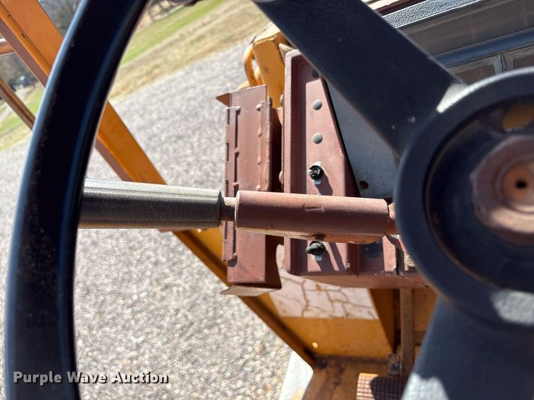 image for item OB9461 1986 Case 580 Super E backhoe