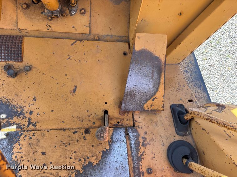 image for item OB9461 1986 Case 580 Super E backhoe