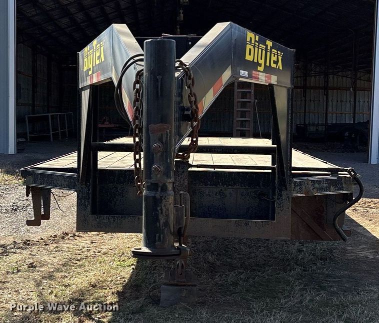 image for item OB9462 2002 Big Tex 14GN-20 equipment trailer