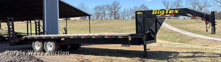 image for item OB9462 2002 Big Tex 14GN-20 equipment trailer