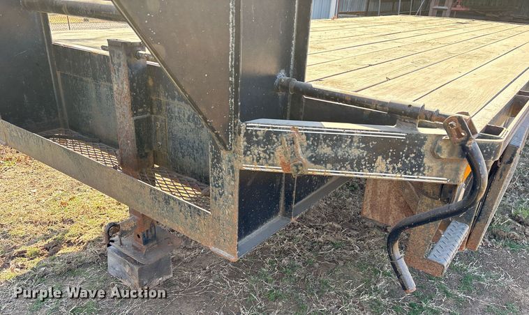 image for item OB9462 2002 Big Tex 14GN-20 equipment trailer