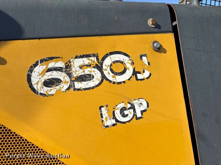 image for item OB9480 2006 John Deere 650J LGP dozer