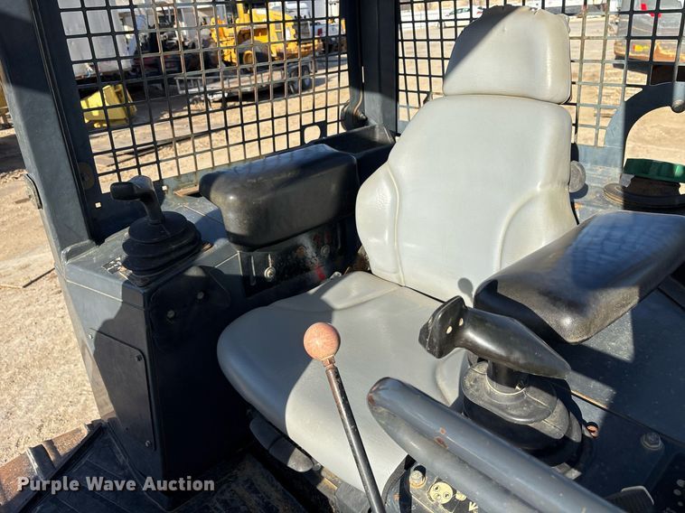 image for item OB9480 2006 John Deere 650J LGP dozer